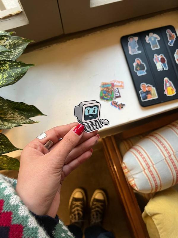 استیکر طرح دلخواه کومان 