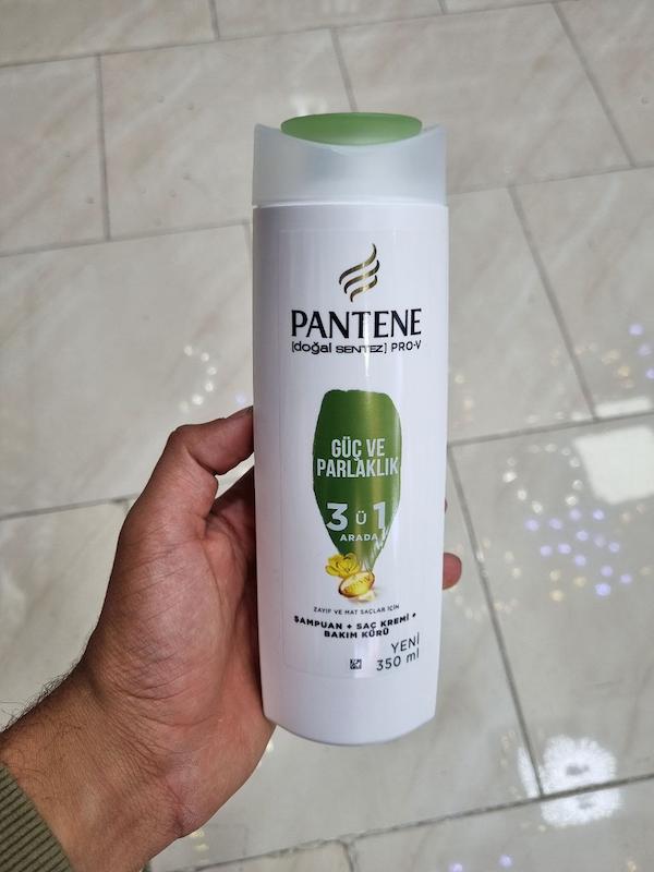 شامپو پانتن ۳۵۰ میل مناسب موهای ضعیف و براق کننده مو مدل ۳در۱