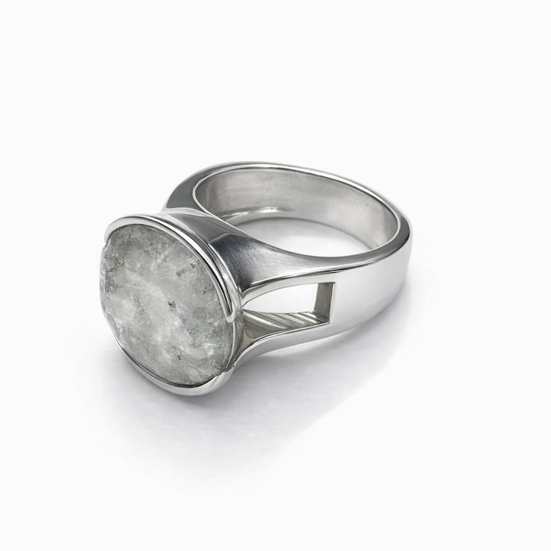 انگشتر نقره آگاه