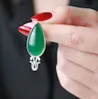 سنجاق سینه نقره 925 با سنگ طبیعی عقیق سبز-با مدل
