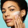 شوینده و پاک کننده ی آرایش کرمی + دستمال نخی liz earle