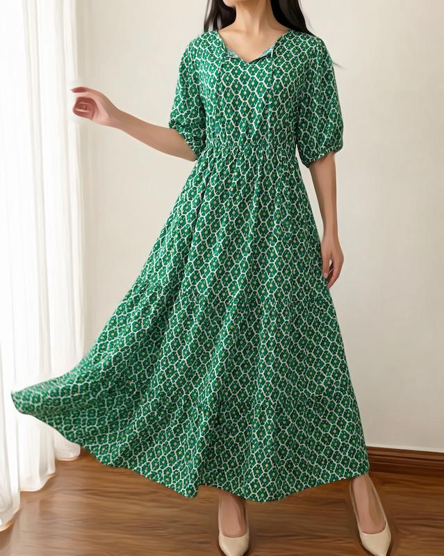 پیراهن سبز ساحلی