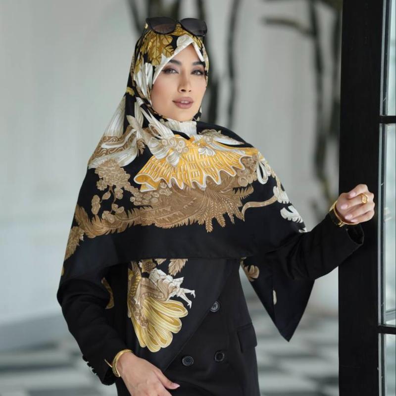 روسری ابریشم ژاکارد آوینا