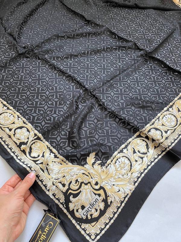 روسری دووره دونا