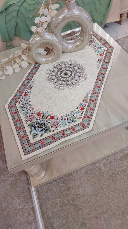 رومیزی مخمل سنتی