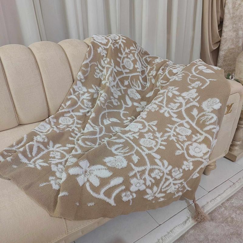 شال مبل پانچ بافت مدل گل
