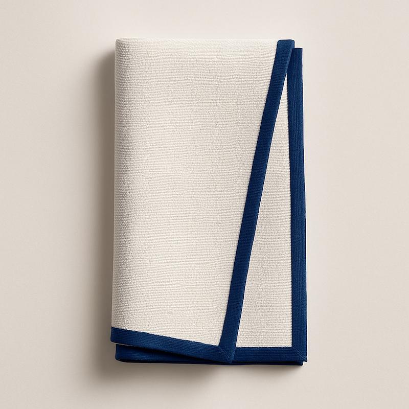 دستمال سفره کلاسیک نواردوزی