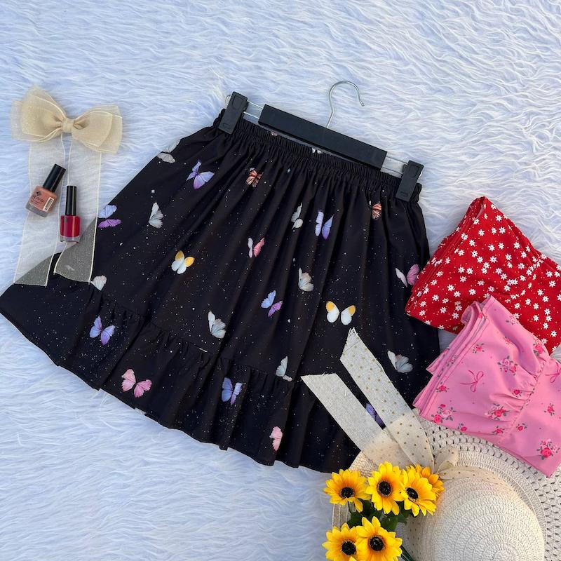 دامن کوتاه چیندار زنانه 