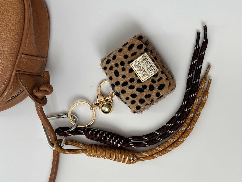 چارم بگ کیف ایر پاد میو میو 