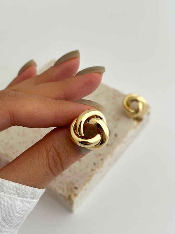 گوشواره گره طلایی