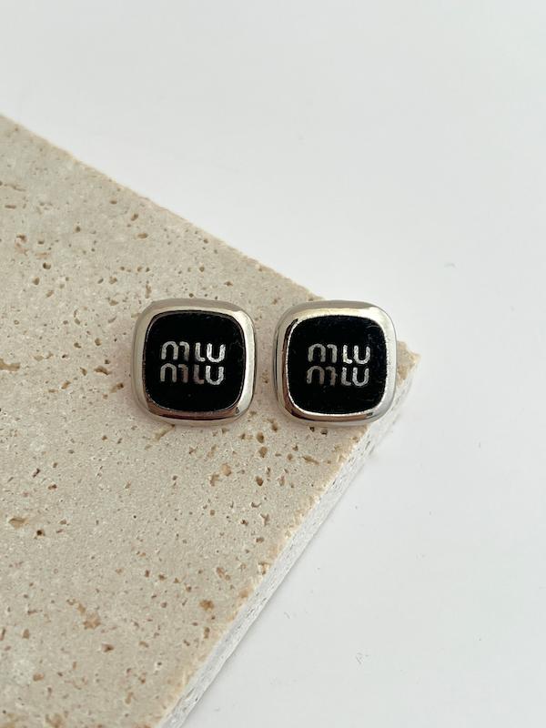 گوشواره miu miu