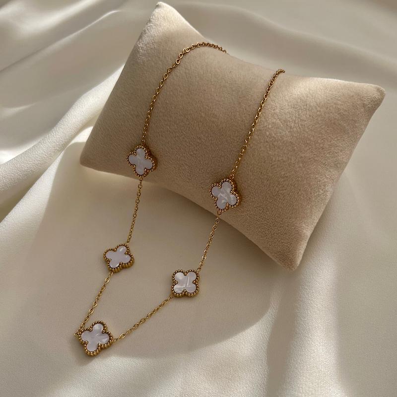 گردنبند پنج گل کد 004