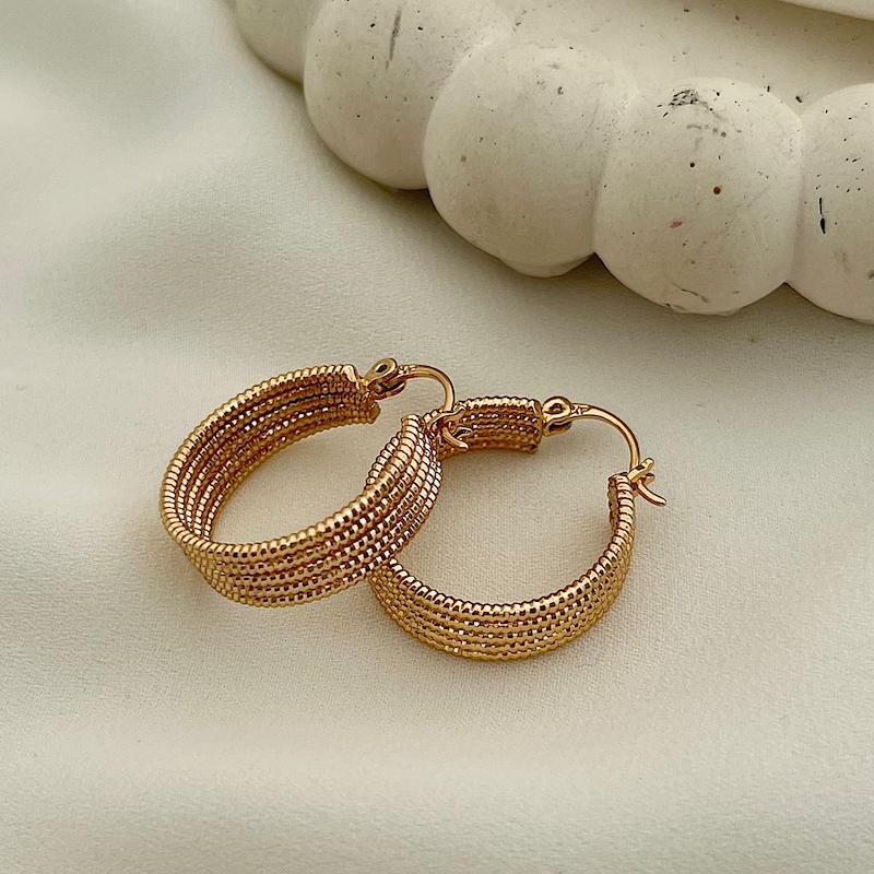 گوشواره ژوپینگ، کد 671