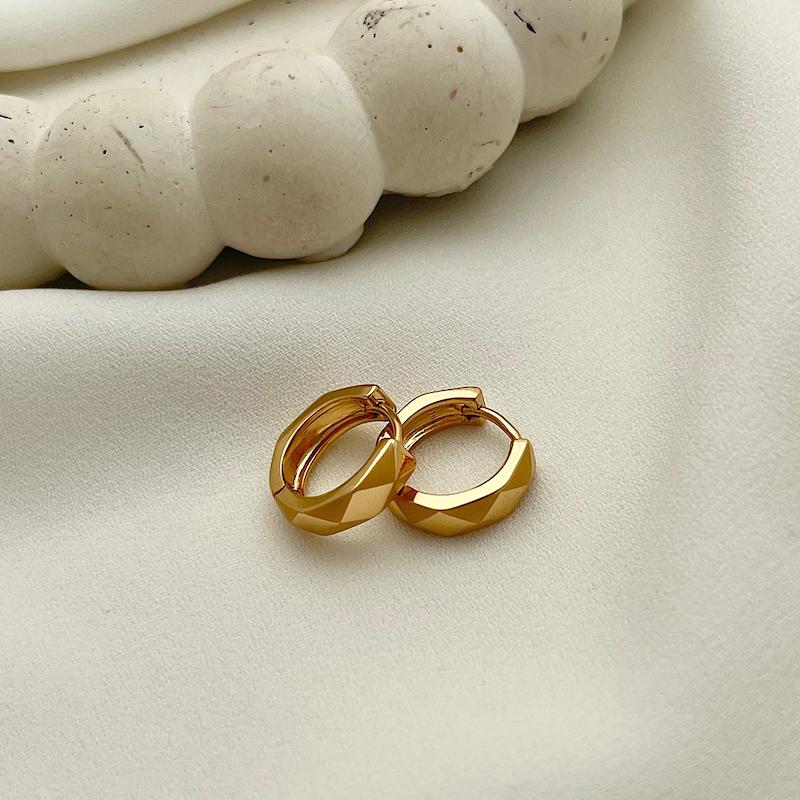 گوشواره ژوپینگ، کد 830
