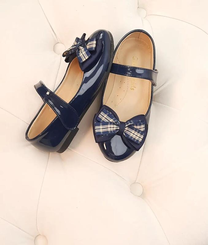 عروسکی سورمه ای دخترانه 