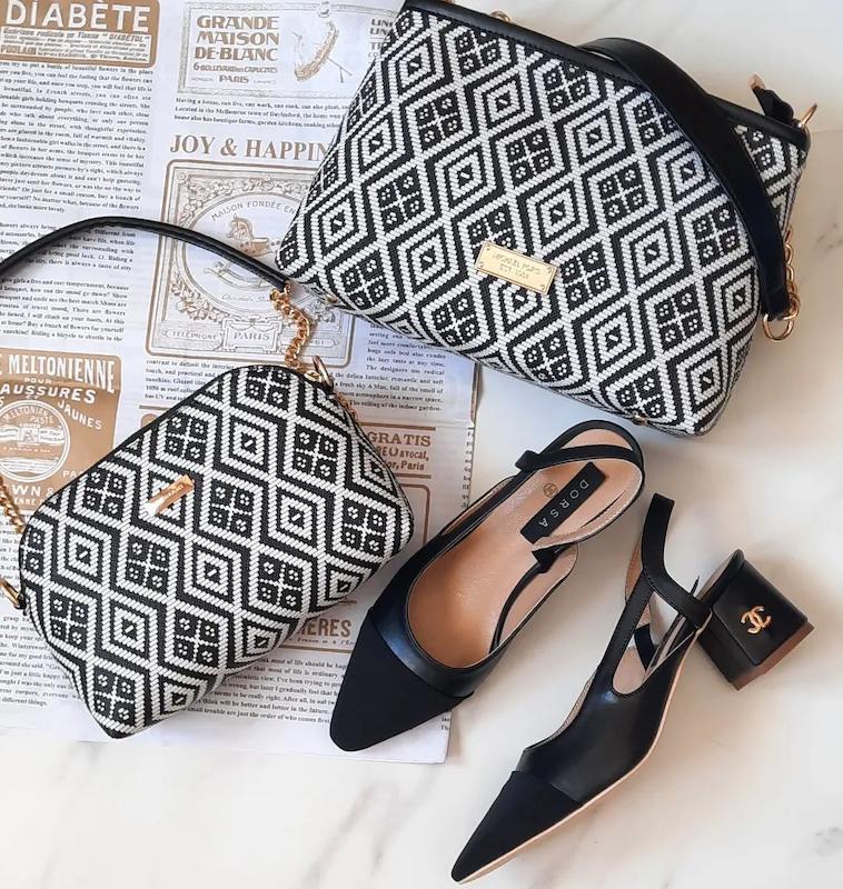 کفش پشت باز