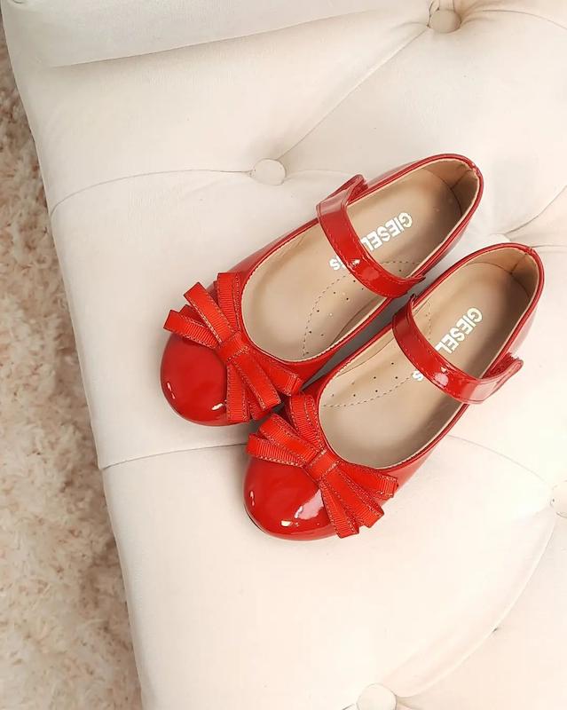 قرمز ورنی پاپیونی