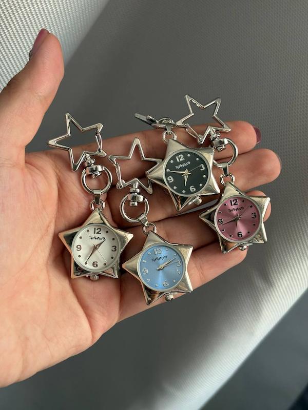 ساعت ستاره ای 