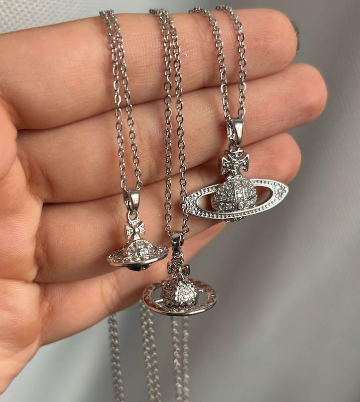 گردنبند های مینیمال ویوین وست وود 