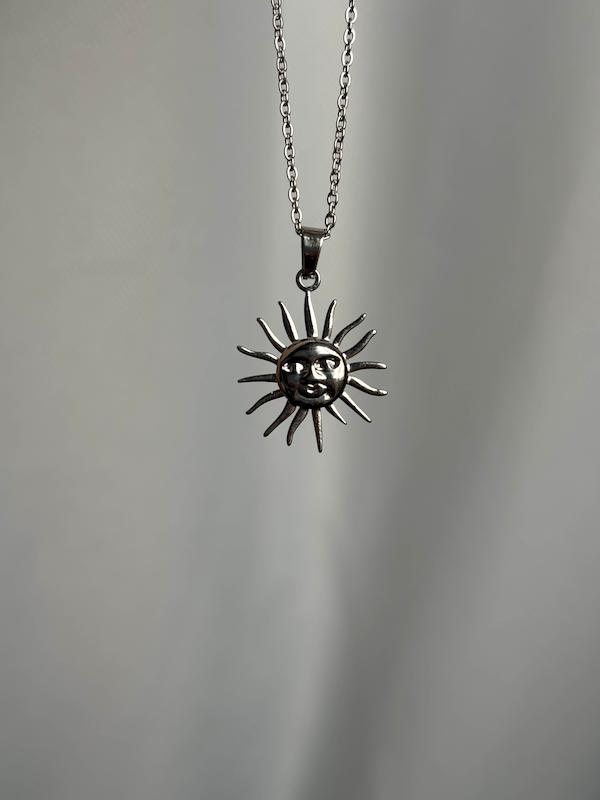 گردنبند خورشید 