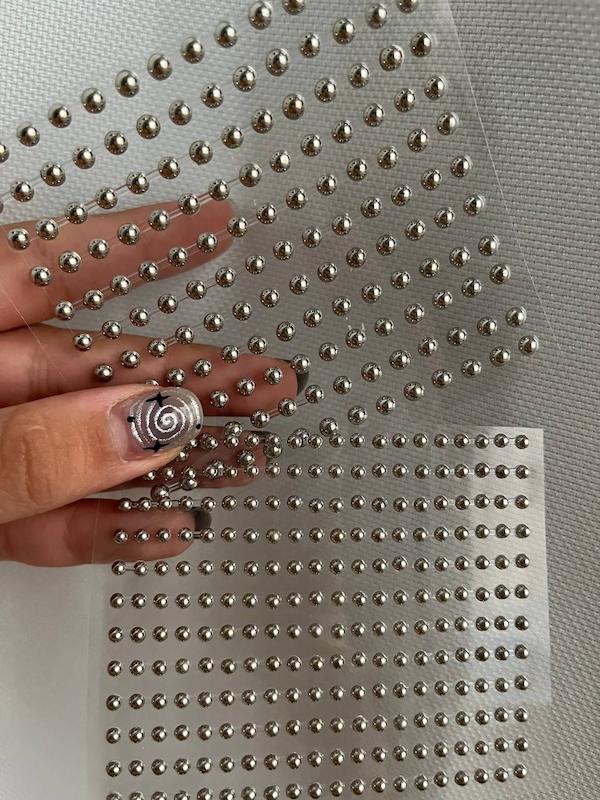 پرسینگ چسبی 