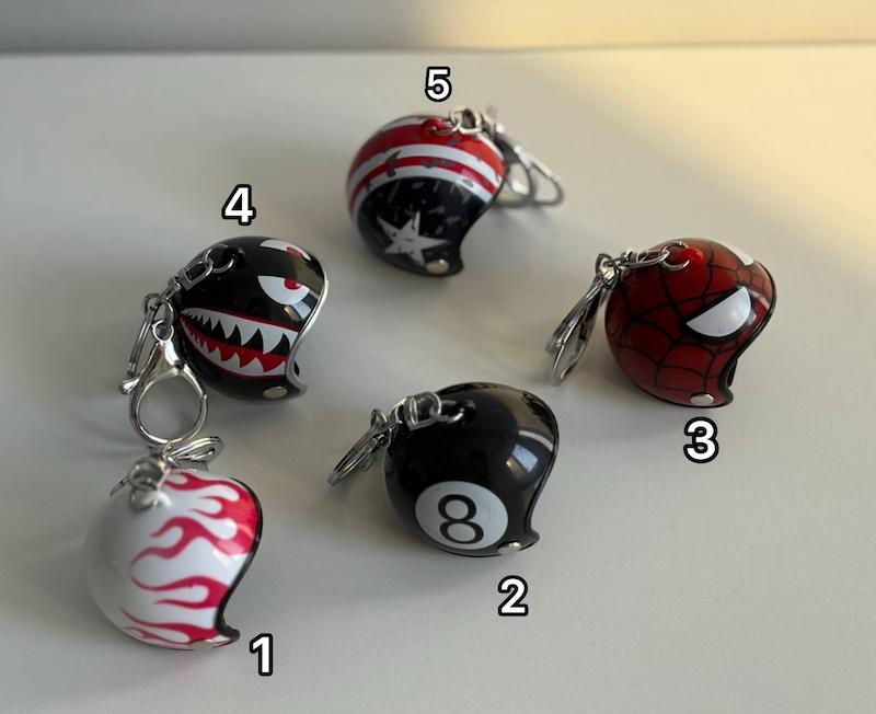 آویز کلاه کاسکت 