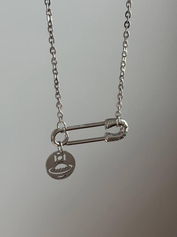 گردنبند ویوین سنجاق 