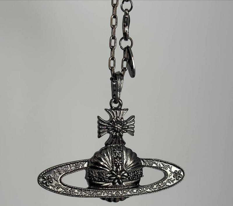 ویوین وست وود کروم هارتز 