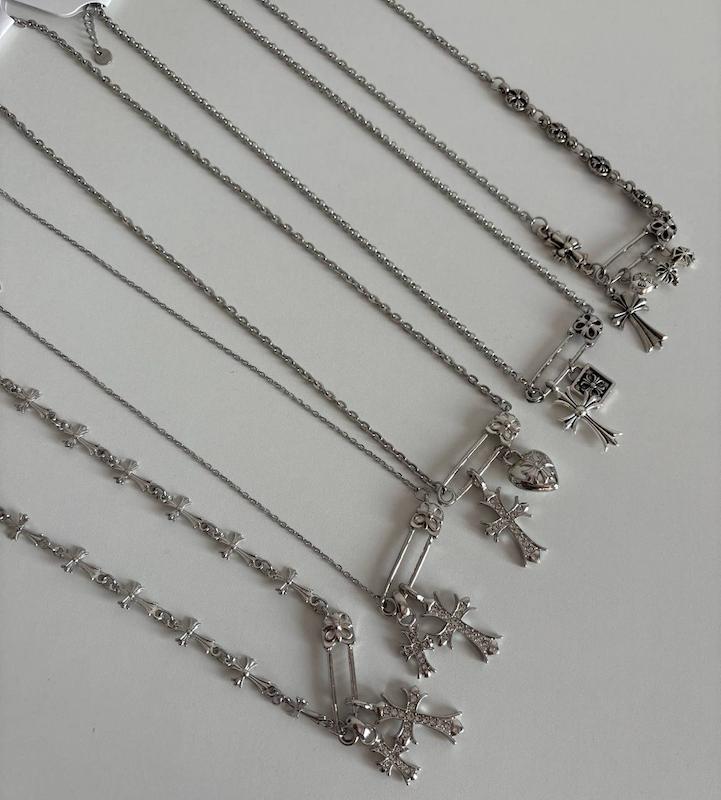 گردنبند های سنجاق کروم هارتز 