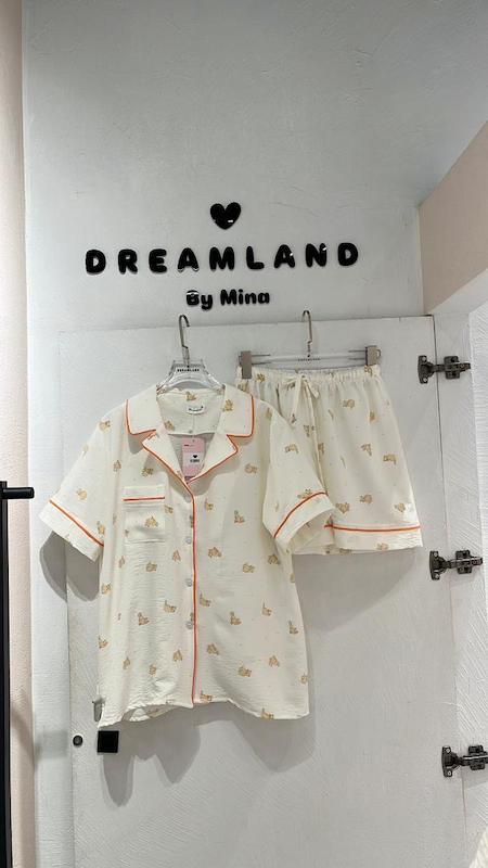 بلیز استین کوتاه و شلوارک کیتی