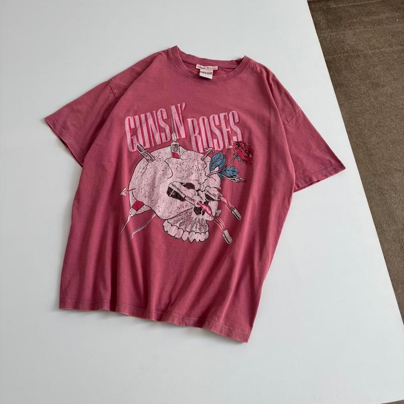 تیشرت سنگشور guns ‘n roses صورتی