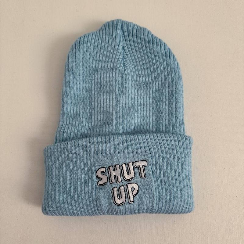 کلاه بافت shut up