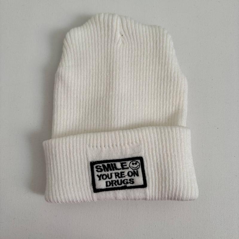 کلاه بافت smile youre on drugs