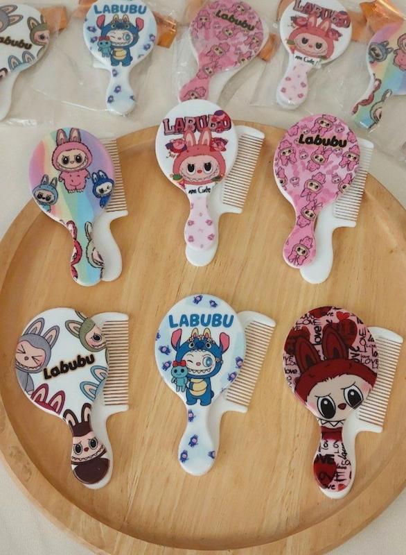 آینه و شانه طرح لبوبو