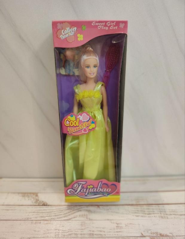 باربی بلوند جذاب وارداتی باکیفیت 