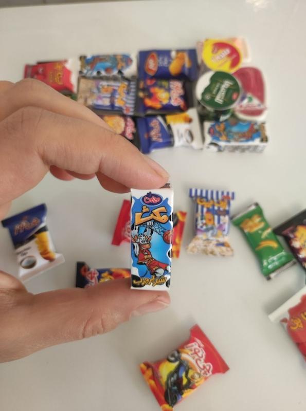 مینیاتوری شیر میهن پرچرب مکث 