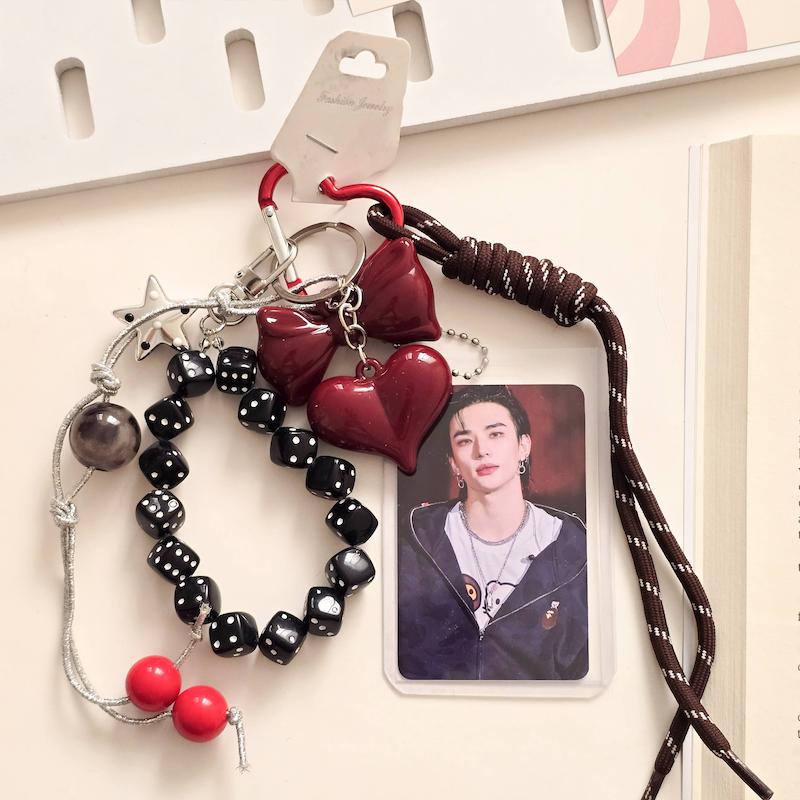 چارم بگ Hyunjin Straykids Red / هیونجین استری کیدز قرمز