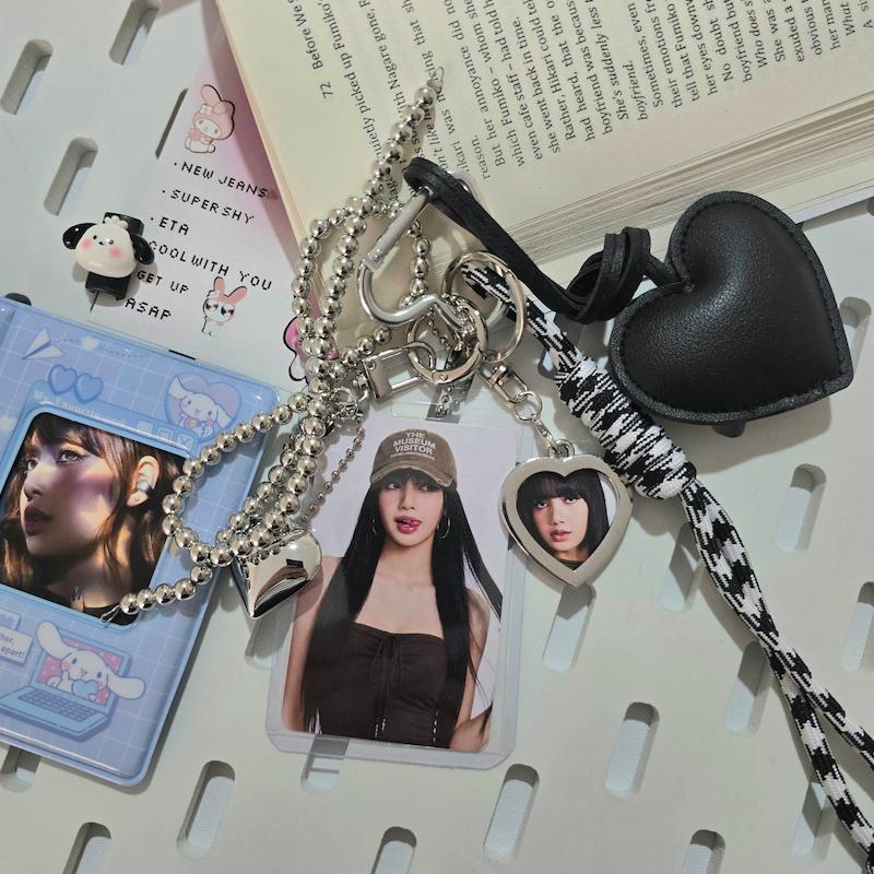 چارم بگ Lisa Blackpink / لیسا بلک پینک