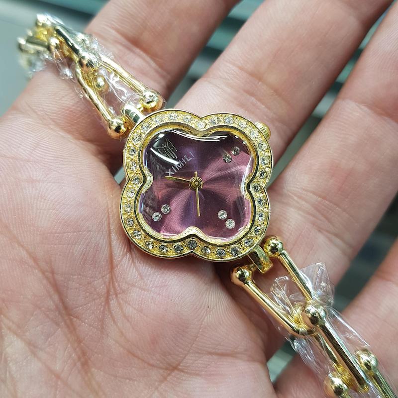 ساعت دخترانه زنانه طرح ونکلیف