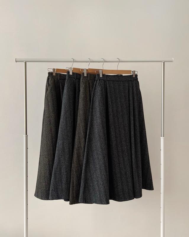 دامن پاییزه خزان