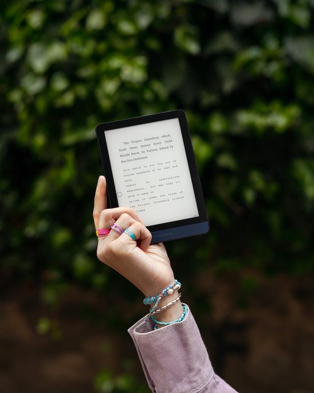 کتابخوان الکترونیکی 6 اینچی می بوک مدل M6