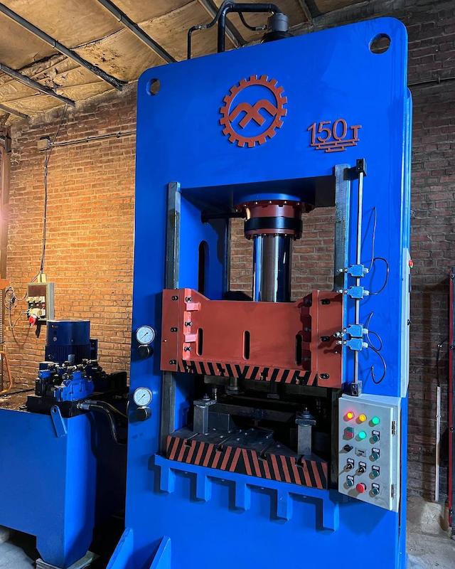 پرس هیدرولیک 150 تن دروازه‌ای H-Frame