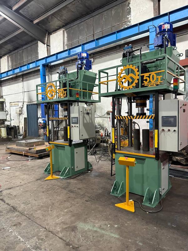 پرسس هیدرولیک 4 ستون 50 تن