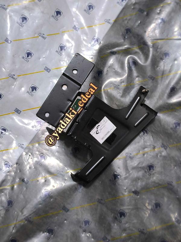 پایه نگهدارنده جعبه الکترونیکی فیوز BCM داخل اتاق پژو پارس براکت دیاق فلزی نگهدارنده جعبه فیوز داخل کابین پژو پارس