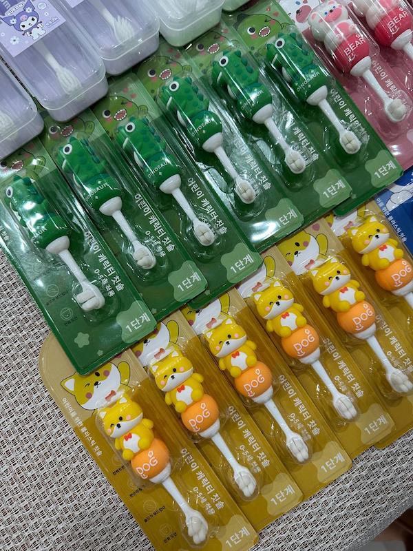 مسواک عروسکی کودک سیلیکونی