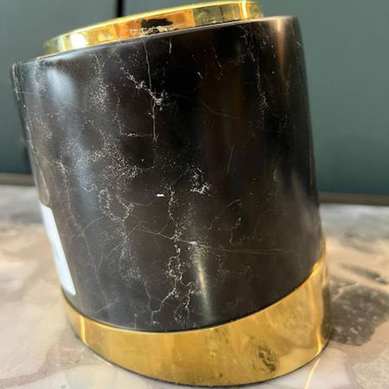 ساعت رومیزی سنگ مرمر مشکی نوآر با طراحی مدرن (st539)