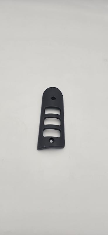 محافظ اگزوز عقب XL