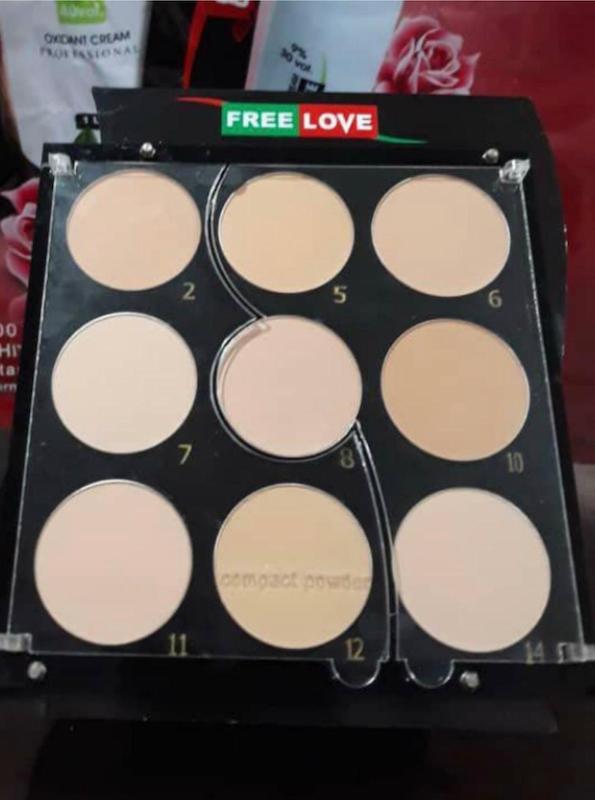 پنکیک ضد آب فری لاو  love Compact powder Waterproof 03