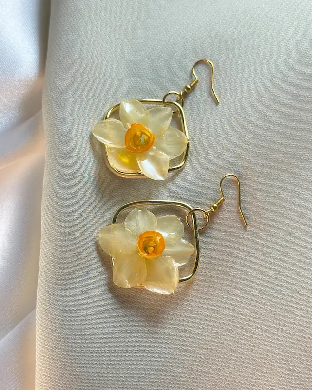 گوشواره گل نرگس (کد113)