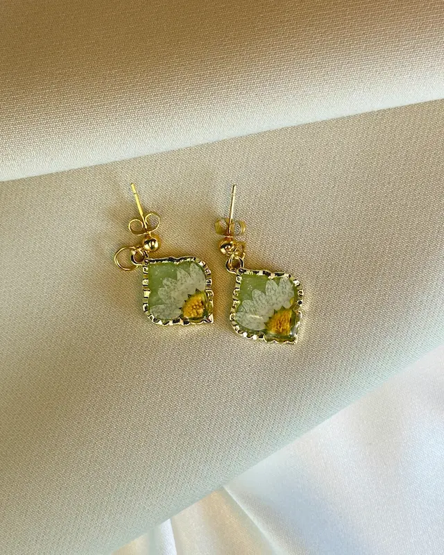 گوشواره گل بابونه (کد107)